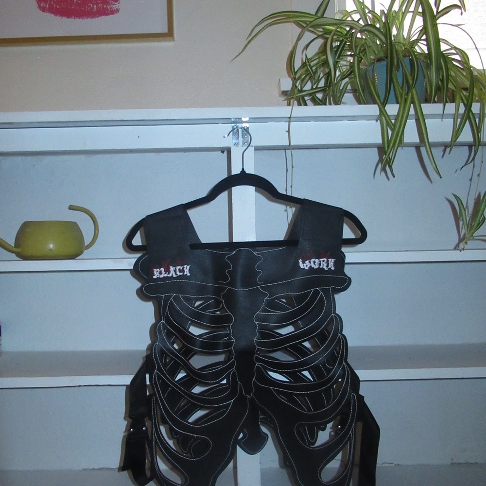 Aelfrid Eden Skeleton Vest